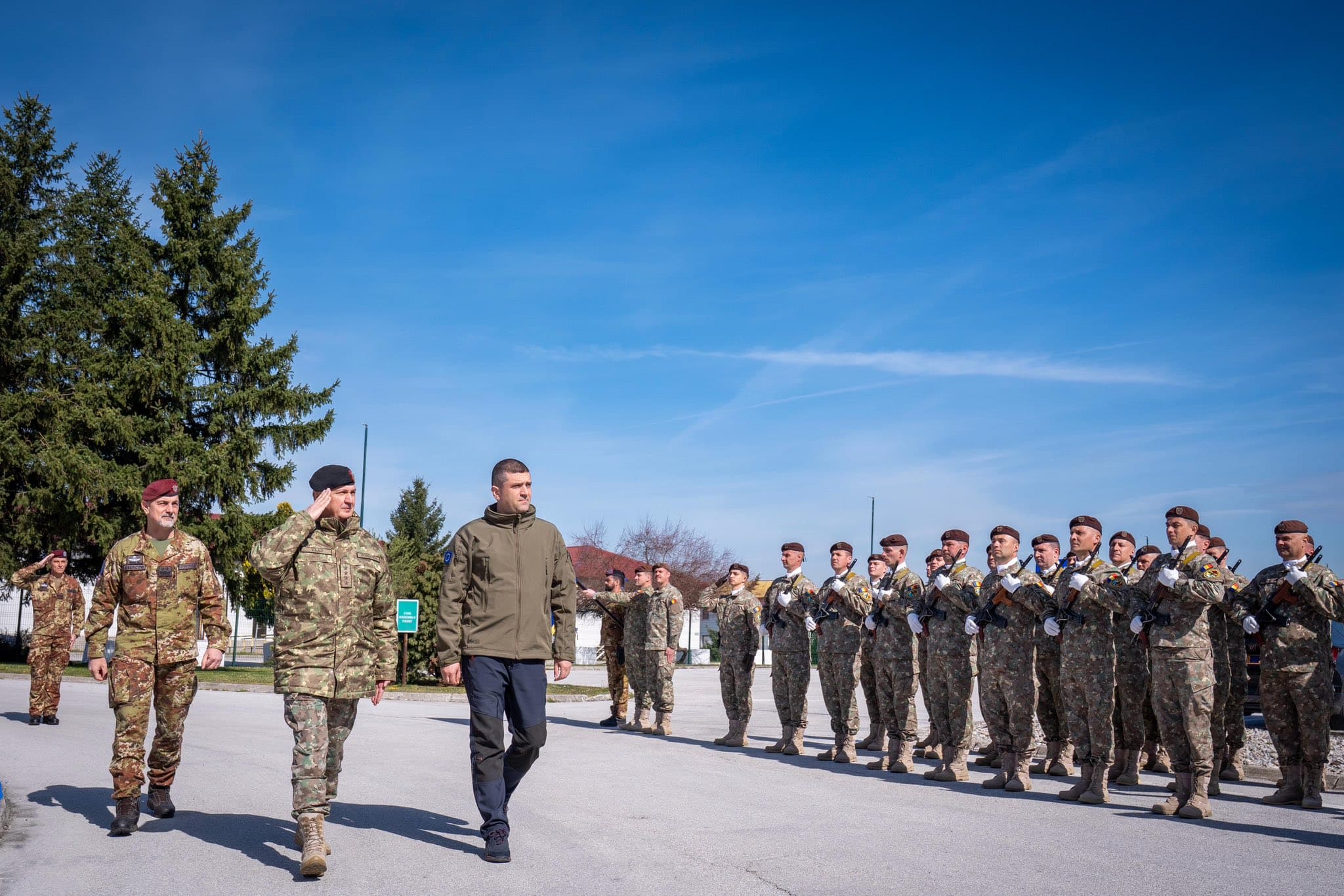 Vizită de forță în Balcani. Mesajul Armatei Române din Bosnia: Securitate acum, integrare europeană mai rapidă