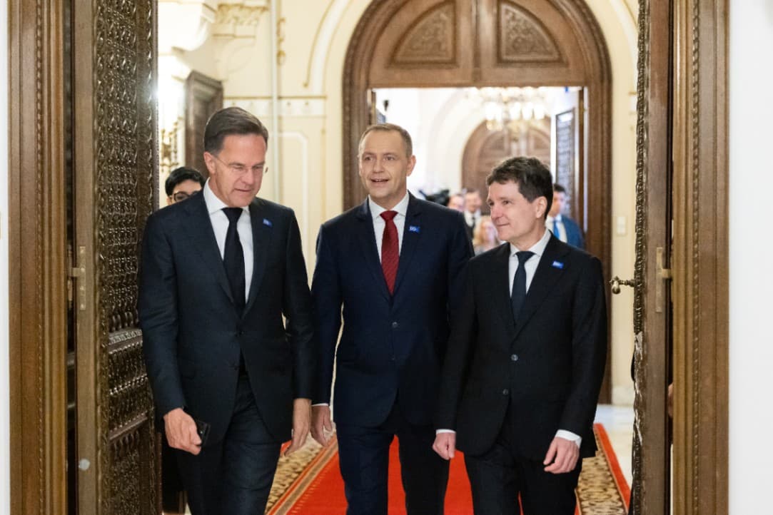 Avertisment dur de la București. Președintele Poloniei transmite că NATO va apăra „fiecare centimetru” al Alianței