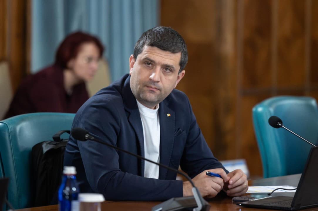 Radu Miruță spune că fabricile de armament au fost abandonate: „Au crescut copaci, de bine ce au fost folosiți banii din înzestrare”