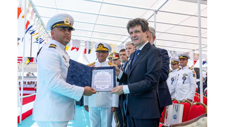 Nicușor Dan și Recep Tayyip Erdogan au participat la ceremonia de intrare în serviciu a noii corvete a României. „Contraamiral August Roman” intră oficial în dotarea Forțelor Navale Române